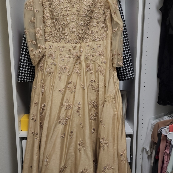 Indian gown size xl - Picture 2 of 4